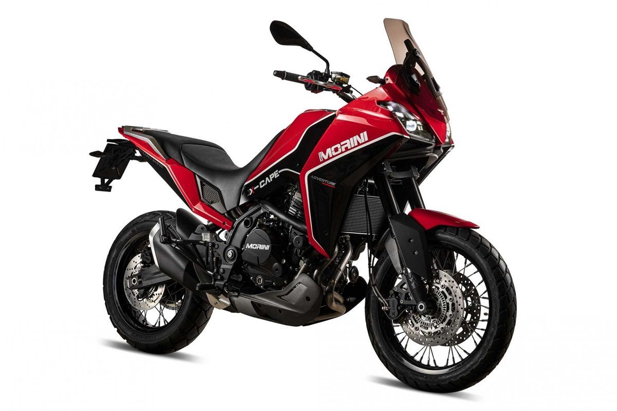 como-llegar-mejor-al-suelo-en-el-moto-morini-x-cape-2022